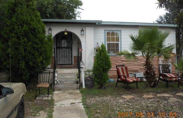 207 BRADFORD AVE photos photos