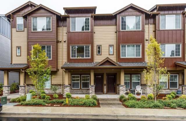 Neat and Tidy Newer Town Home with Two Master Bedrooms and Den on the Main Level - $500 off your first full month! photos photos