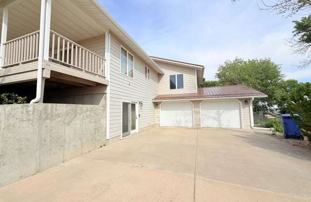 Beautiful 3 Bed 3 Bath Home photos photos