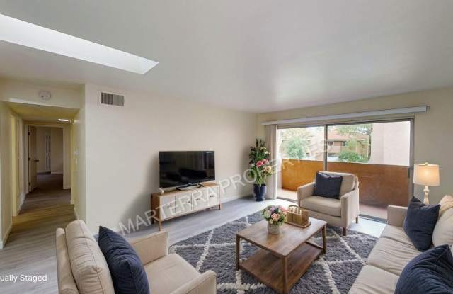 Charming 3-Bedroom, 2-Bathroom Home in South Coast Villas – Prime Second-Floor Location photos photos