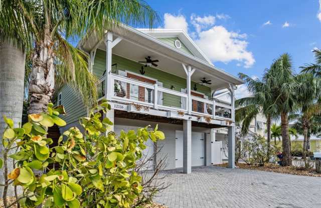 12116 LAGOON LANE photos photos