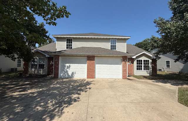 Four bedroom, Two bath photos photos
