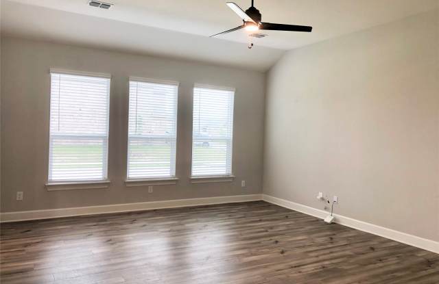 604 Harbor Oaks Drive Gallery 3