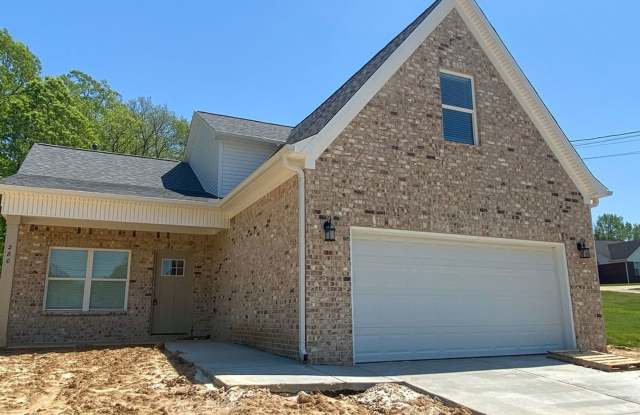4 bed, 2.5 bath home built in 2022 in Atoka photos photos