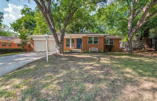 1703 Raydon Drive - 1703 Raydon Drive, Arlington, TX 76013
