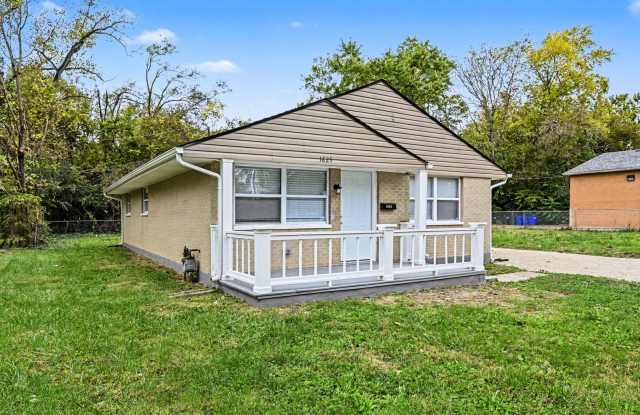 Renovated 3 Bed 1 Bath Ranch Gallery 4