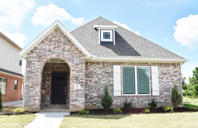 Upscale 4 Bedroom 3.5 Bathroom in The Heart of Fayetteville AR!! photos photos