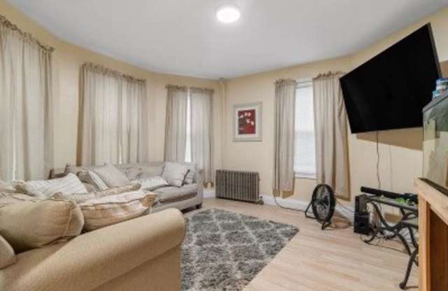 24 Weld Hill St - 24 Weld Hill Street, Boston, MA 02130
