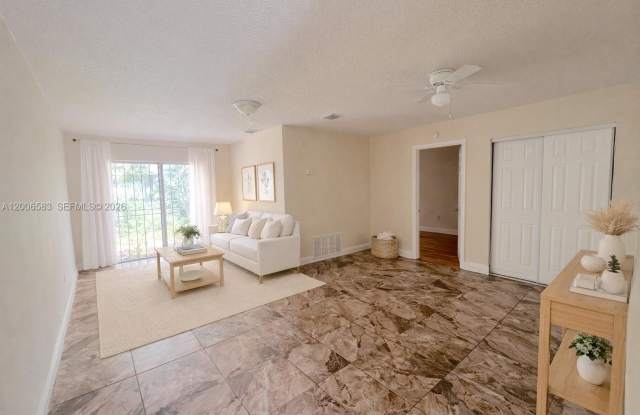 3896 NW 207 St photos photos