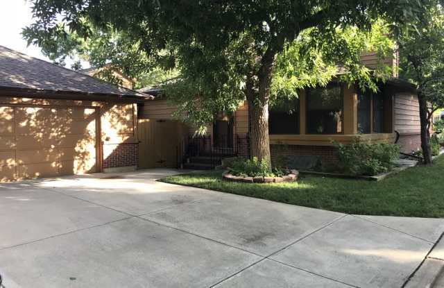 142 S Eagle Circle Gallery 2