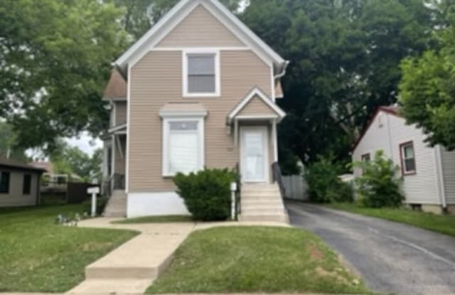 516 Hendee Street - B - 516 Hendee Street, Elgin, IL 60123