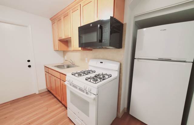 47 Dora Street - 47 Dora Street, Stamford, CT 06902 47 Dora Street - 47 Dora Street, Stamford, CT 06902