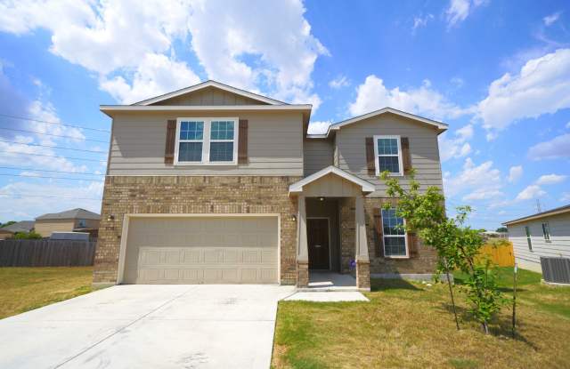 Gorgeous Rental Now Available in Selma - Realtor Commission: $500 photos photos