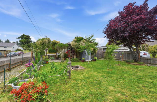 3 Bedroom, 2 Bathroom Home in North Bend Gallery 1