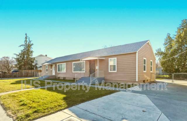 1107 Thayer Dr. photos photos