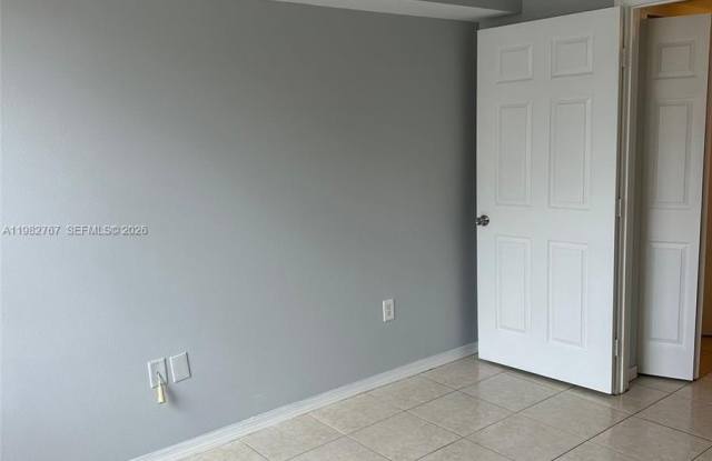 655 SW 111th Way photos photos