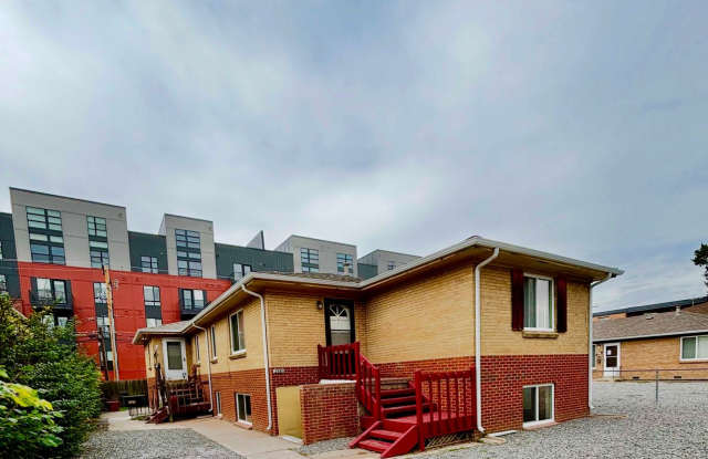 Beautiful Apartment Steps from the University of Denver Campus!! Gallery 2