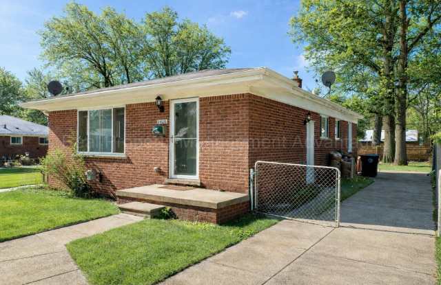 Fully Rebuilt 4-Bedroom Home with Spacious Backyard in Oak Park photos photos