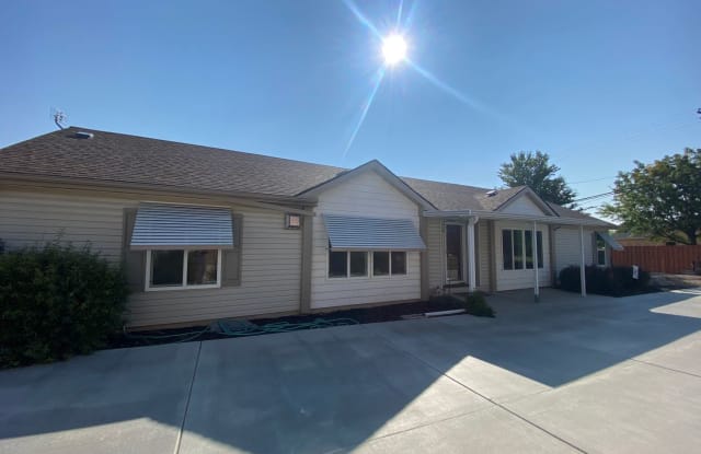 876 W. 4400 S. - 876 West 4400 South, Riverdale, UT 84405