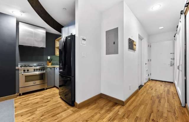 37 Bridge St Apt 2D Gallery 1