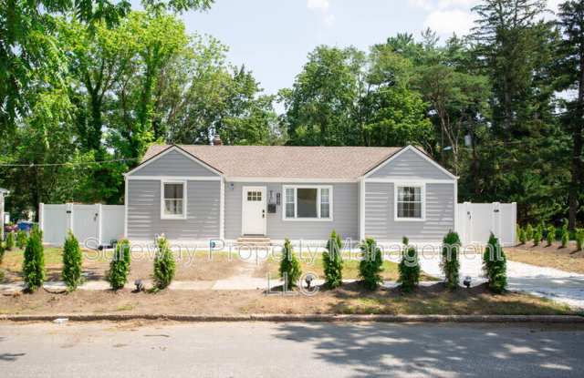 102 Shepherd Rd photos photos