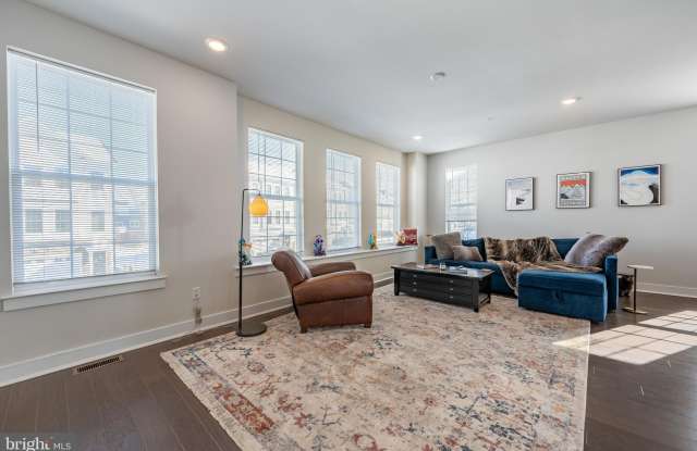 232 RED LEAF Lane photos photos