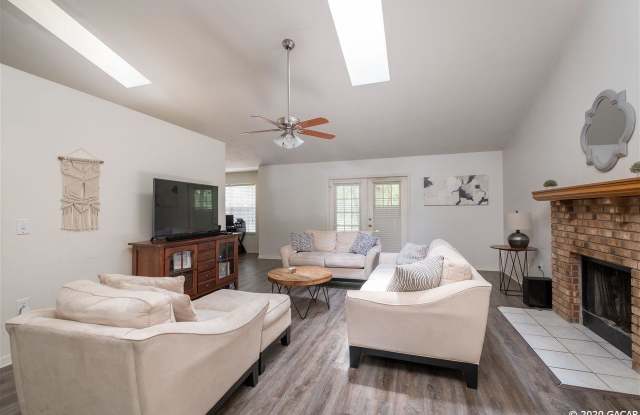 10323 SW 55th Place Gallery 4