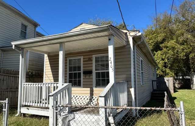 2 bedroom house on Southside w Laundry HVAC - 2405 Marion Mashore Street, Richmond, VA 23224
