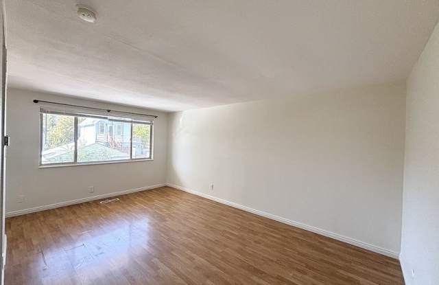 615 E 700 S Apt 5 photos photos