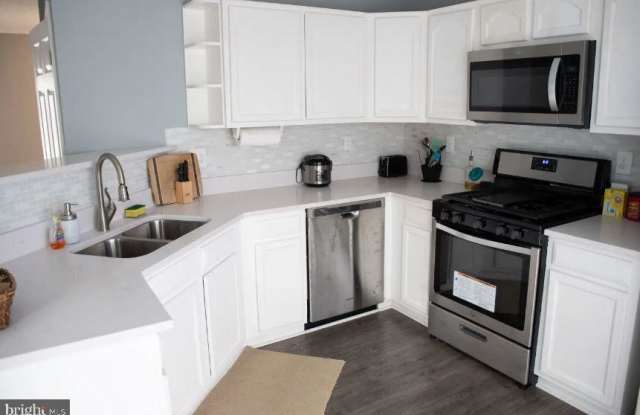 4019 KIMBERLEY GLEN COURT Gallery 3