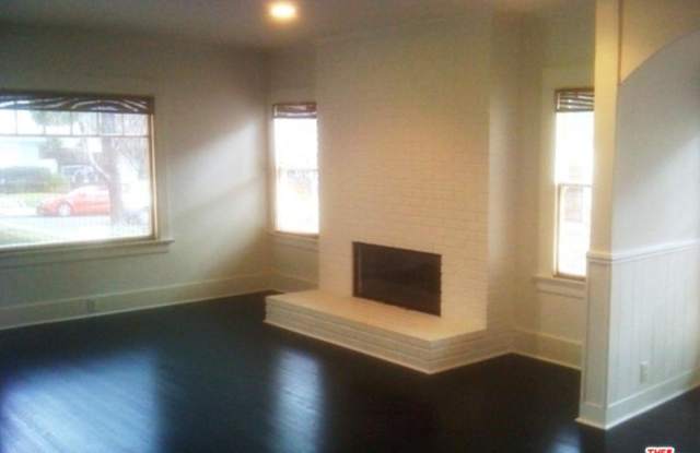 1333 North ORANGE GROVE Avenue Gallery 4