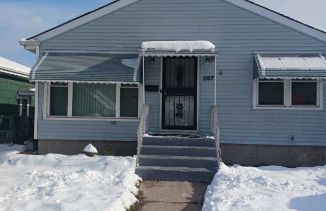 297 Paxton - 297 Paxton Avenue, Calumet City, IL 60409