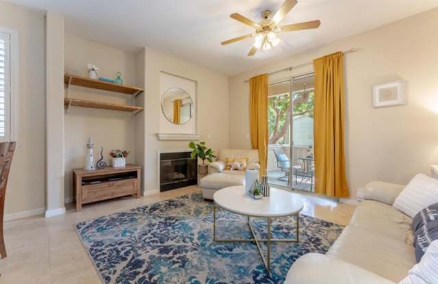 2 Bed 2 Bath Bi-Level Condo Downtown Partially Furnished Gallery 3