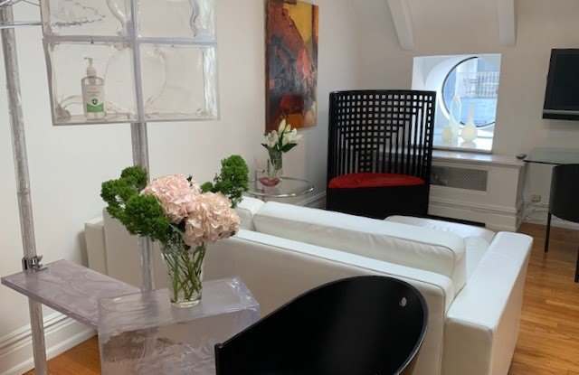 2109 Broadway photos photos