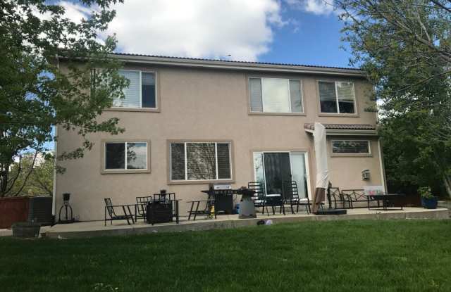 4560 Maroon Circle Gallery 2