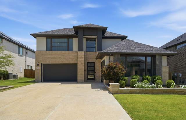 4011 Woodbine Lane Gallery 1