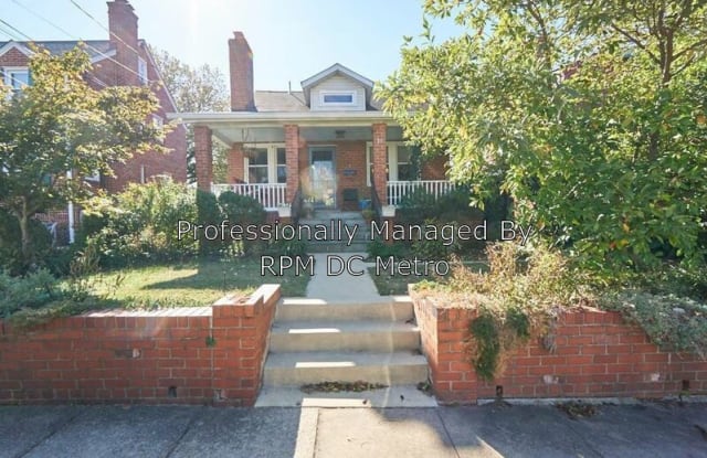 15 Jefferson St NE - 15 Jefferson Street Northeast, Washington, DC 20011