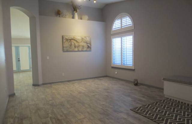 8159 W. Nicolet Ave. Gallery 4