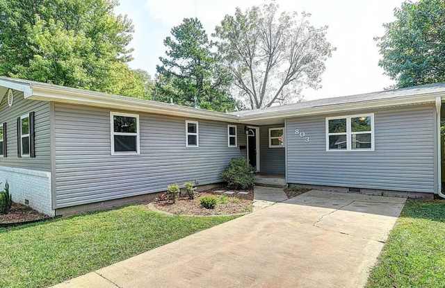 Spacious 4-Bedroom Home with Modern Finishes  Huge Backyard – $1,850/Month! - 803 Northwest 9th Street, Bentonville, AR 72712