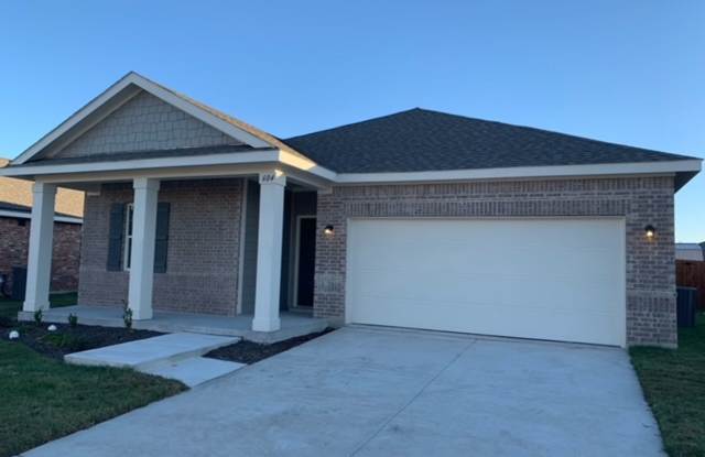 Welcome to 604 Indian Creek, Anna, TX 75409-5572, a well-maintained 3 bedroom, 2 bathroom home offering 1,635 sq. ft. of comfortable living space. photos photos