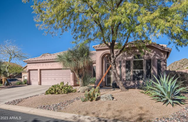 3060 N RIDGECREST -- photos photos