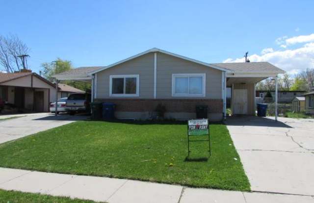 6985 W. Bello Avenue Gallery 2