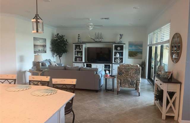 10054 CROOKED CREEK Drive Gallery 4