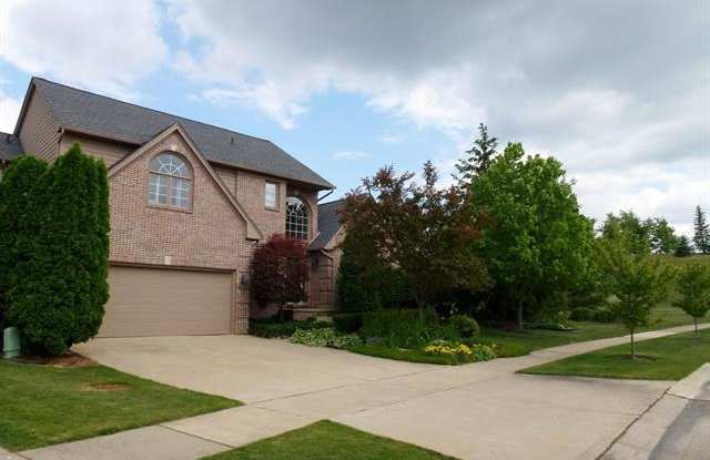13330 WENDOVER Drive - 13330 Wendover Dr, Wayne County, MI 48170
