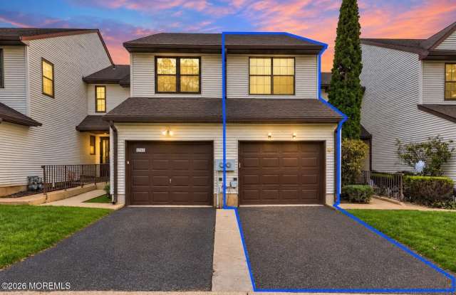 276 Longwood Drive Gallery 1