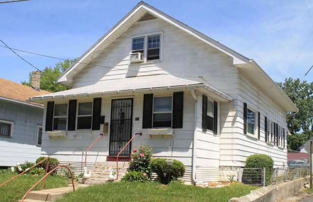 Coming Soon- 4 bedroom, 2 bath with fenced in back yard photos photos