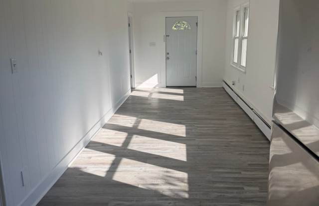 Spacious 3-Bedroom, 1-Bathroom House for Rent in Pleasantville, NJ Gallery 4