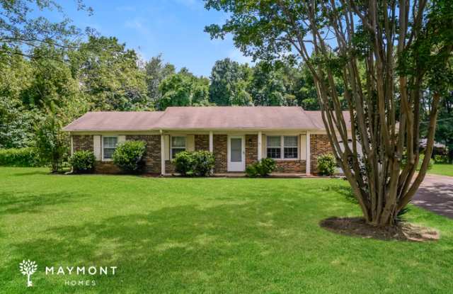121 Greenwood Circle photos photos