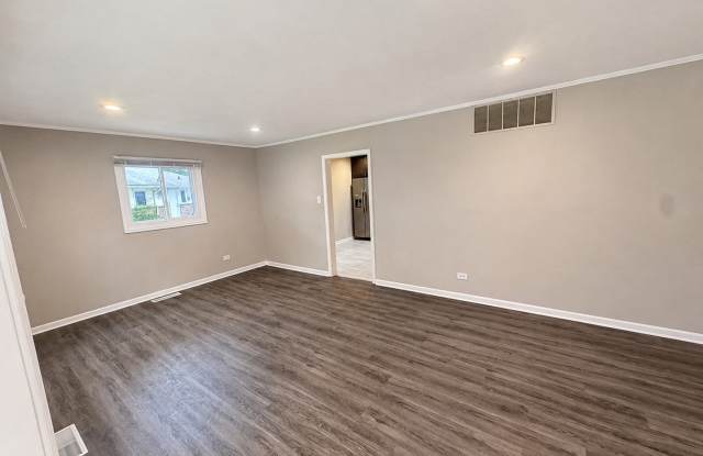 103 Shabbona Drive Gallery 4