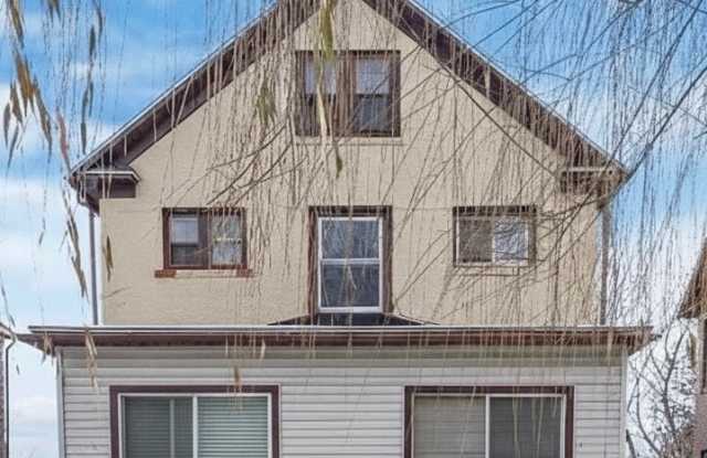 404 North Bentley photos photos 404 North Bentley photos photos